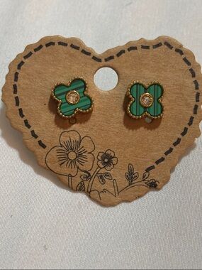 Green Clover Flower Stud Earrings